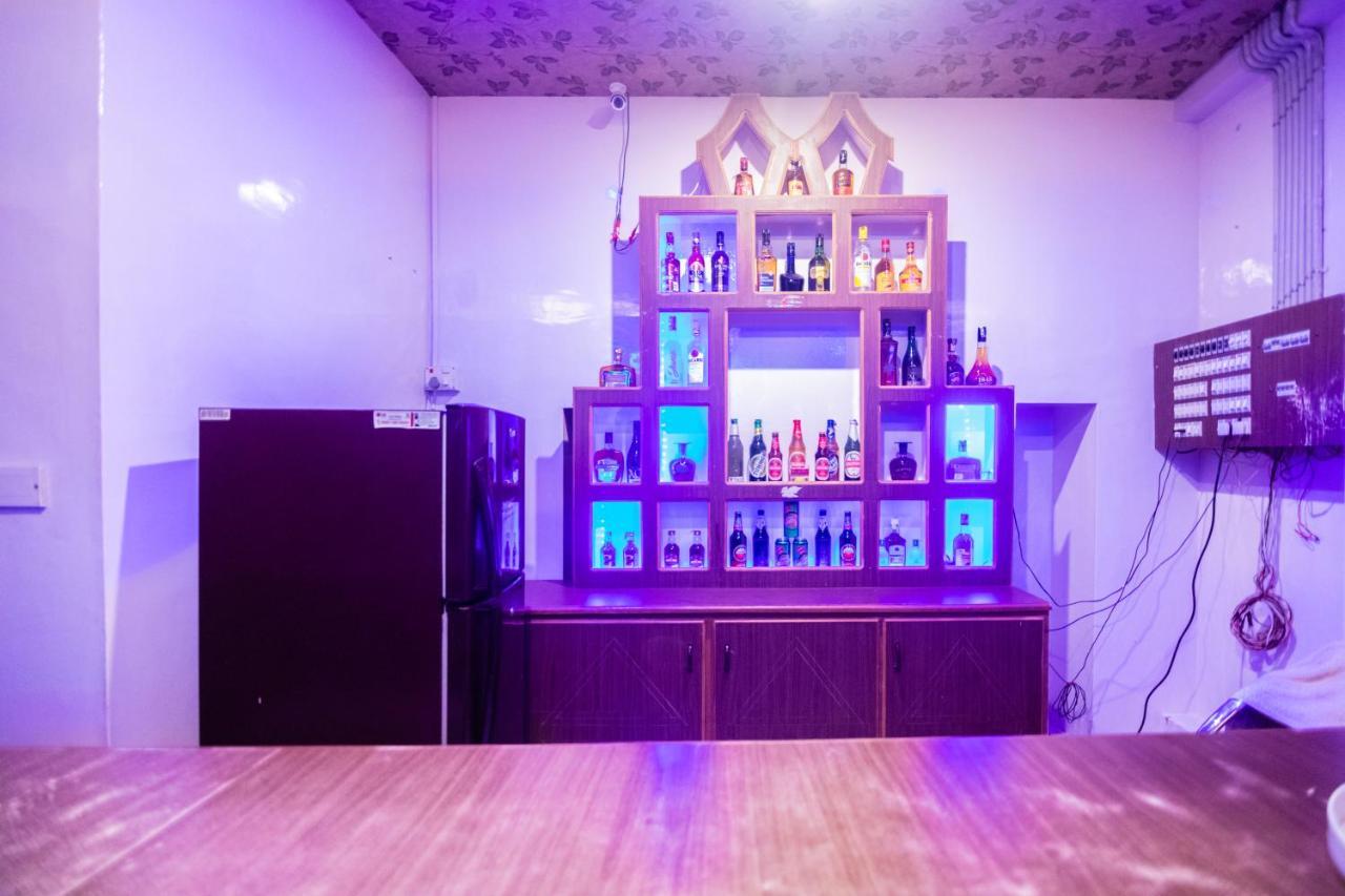Hotel Sp Grand Karur  エクステリア 写真