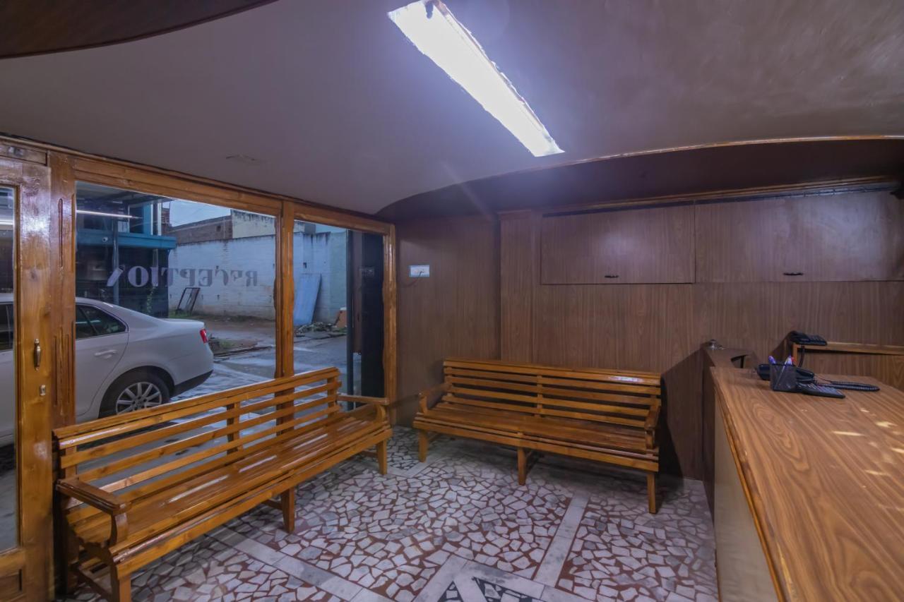 Hotel Sp Grand Karur  エクステリア 写真